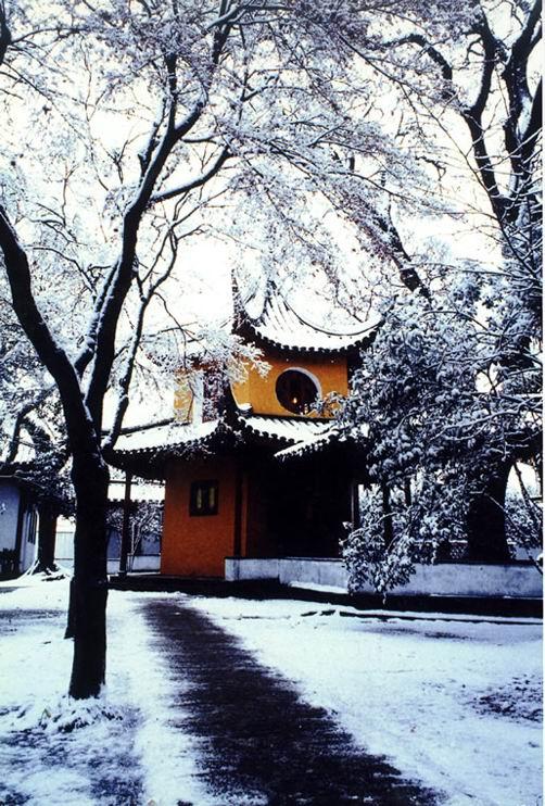 雪中的寒山寺